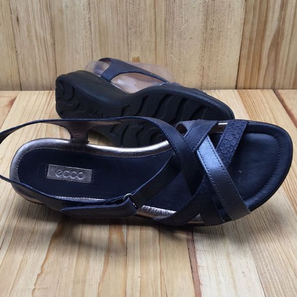 Ecco Sandals Women Size US 6.5 EU 37 Dark Navy Blue with Gray Accent Strap 0662 - Picture 10 of 12